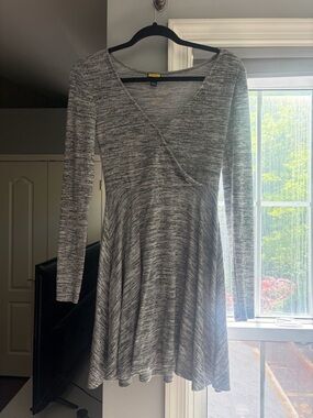 Prince & Fox Gray Marled Long Sleeve Wrap Dress